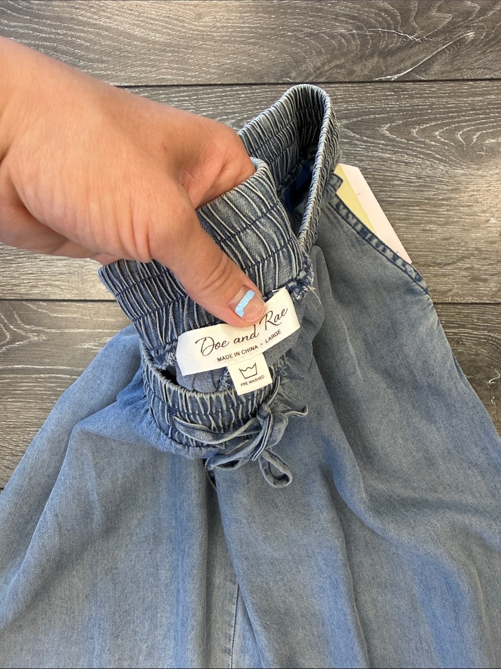 Doe & Rae Light Blue Ruffle-Hem Wide-Leg Jeans - Picture 2 of 2